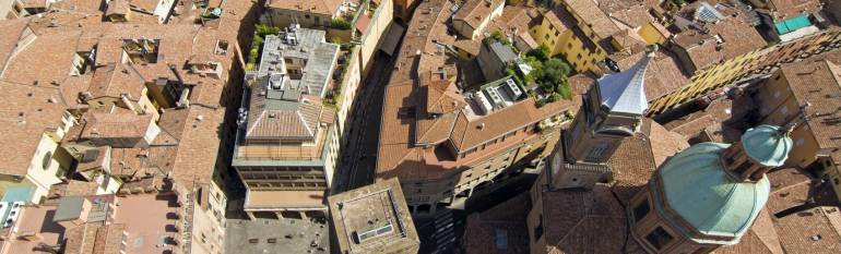 Bologna: satellite navigation to smoothen public bus traffic flows